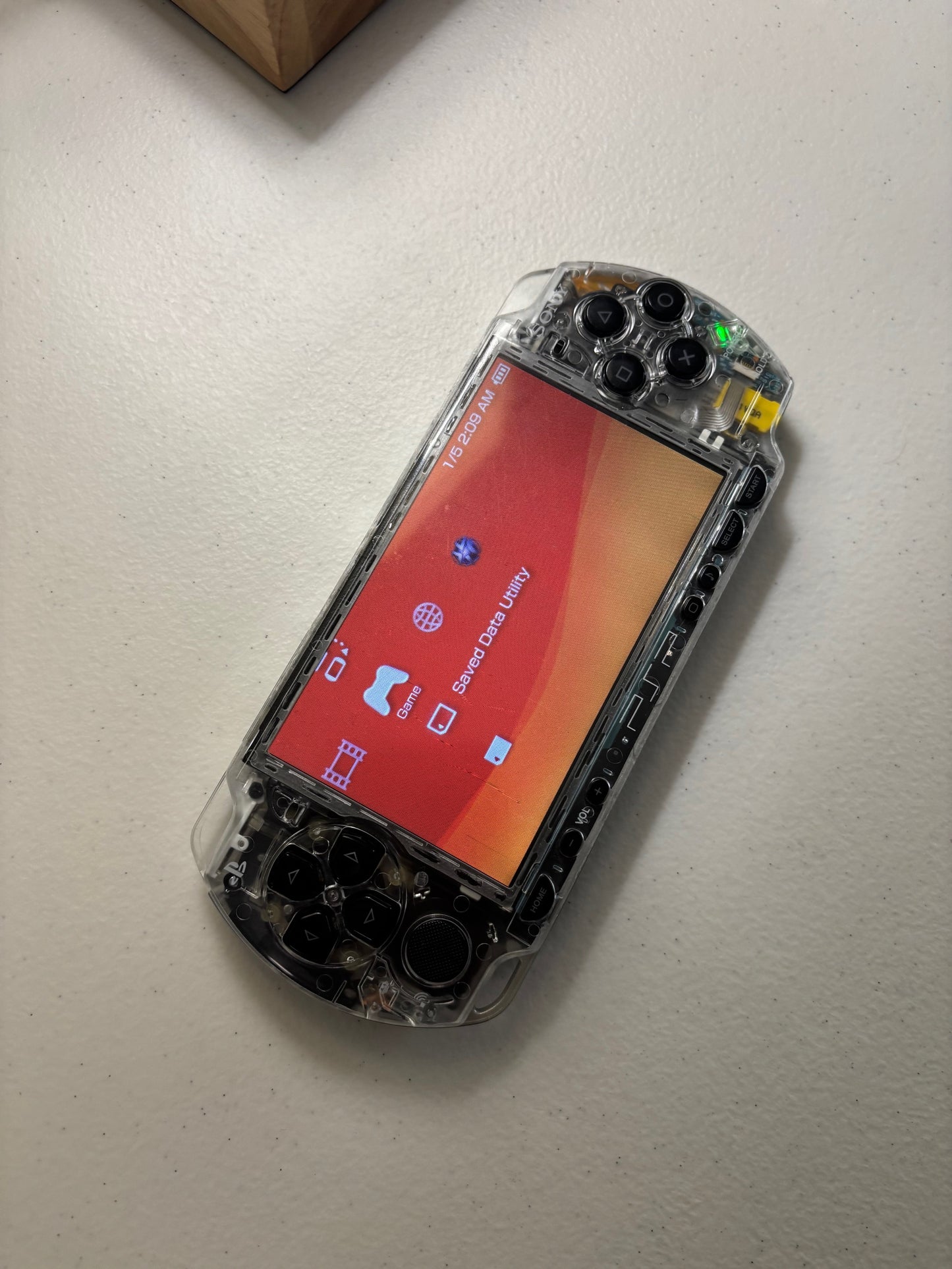 Clear Transparent 2000 Console