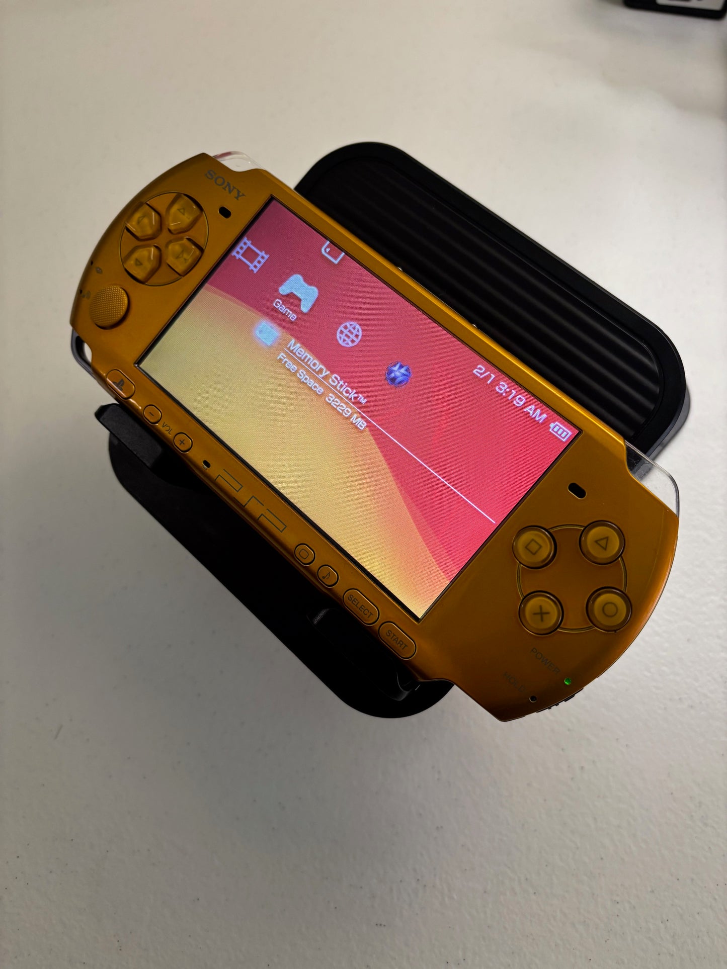 Gold/Red 3000 Console